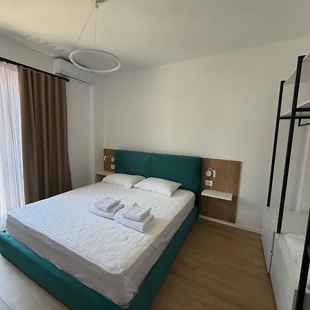 Yves 1 Boutique Aparthotel