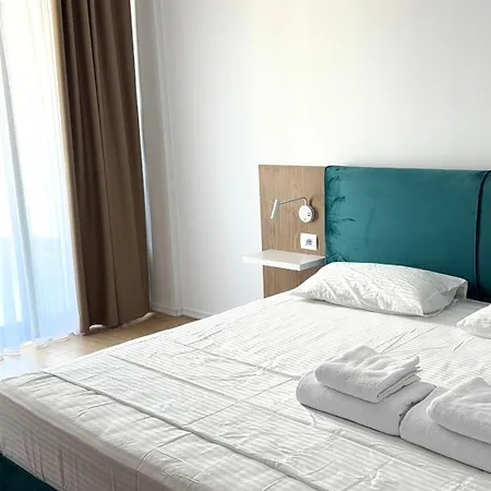 Yves 1 Boutique Aparthotel *